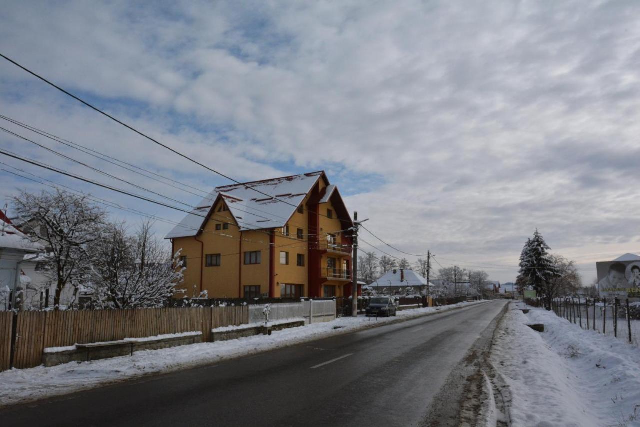 Hotel Casa Leu Curtea de Argeş Zewnętrze zdjęcie