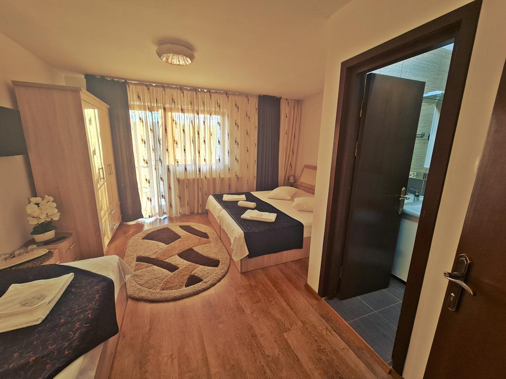 Hotel Casa Leu Curtea de Argeş Zewnętrze zdjęcie
